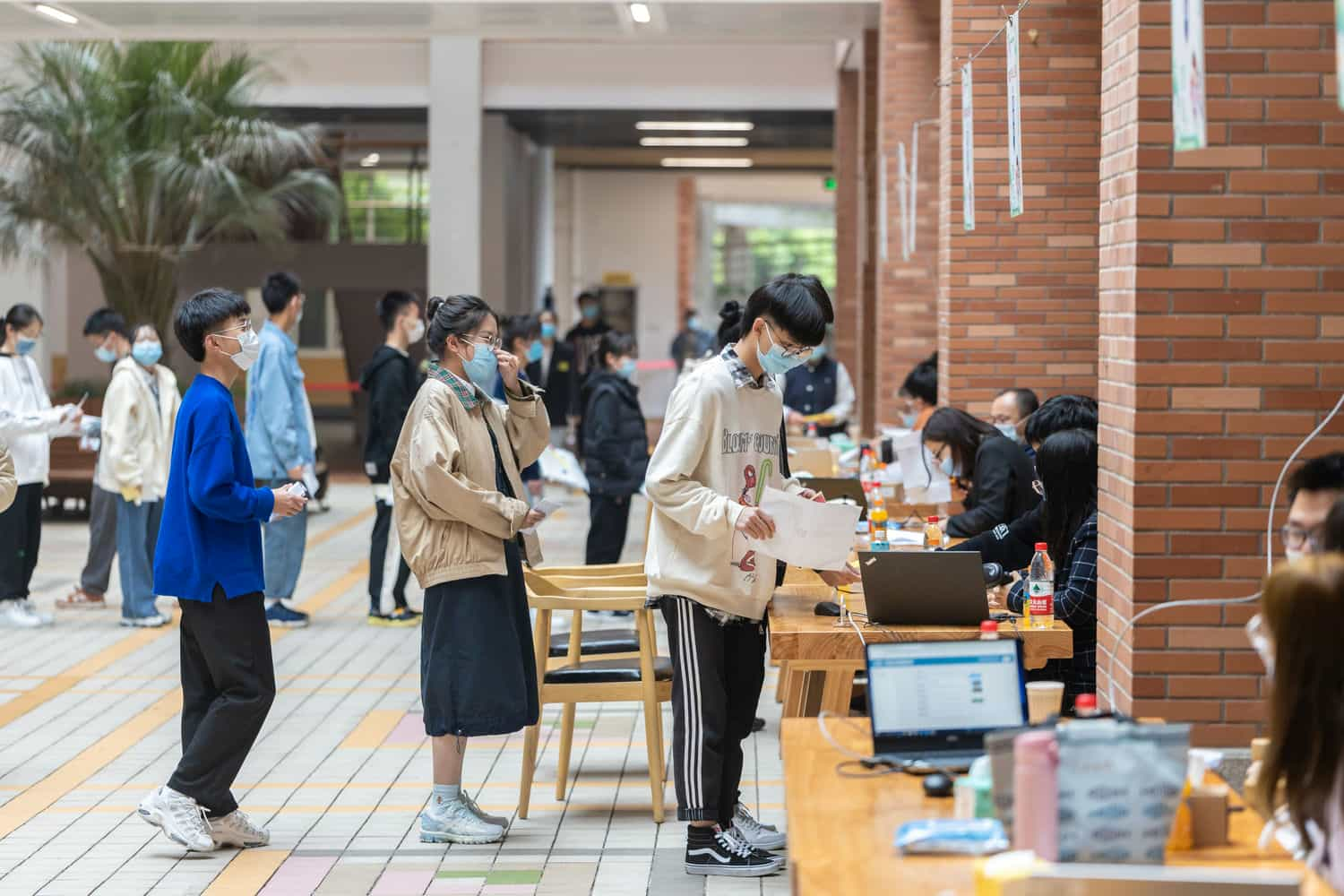 浙江万里学院“三位一体”面试顺利结束